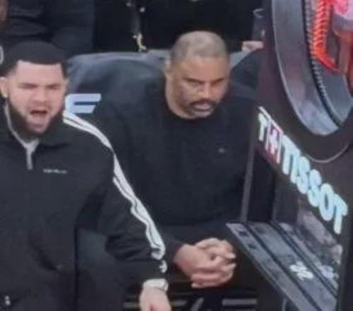 薩比策和布,魯姆奎斯特,球衣同號引,韦德体育平台,韦德体育官方网站,韦德体育登录入口,韦德体育app下载